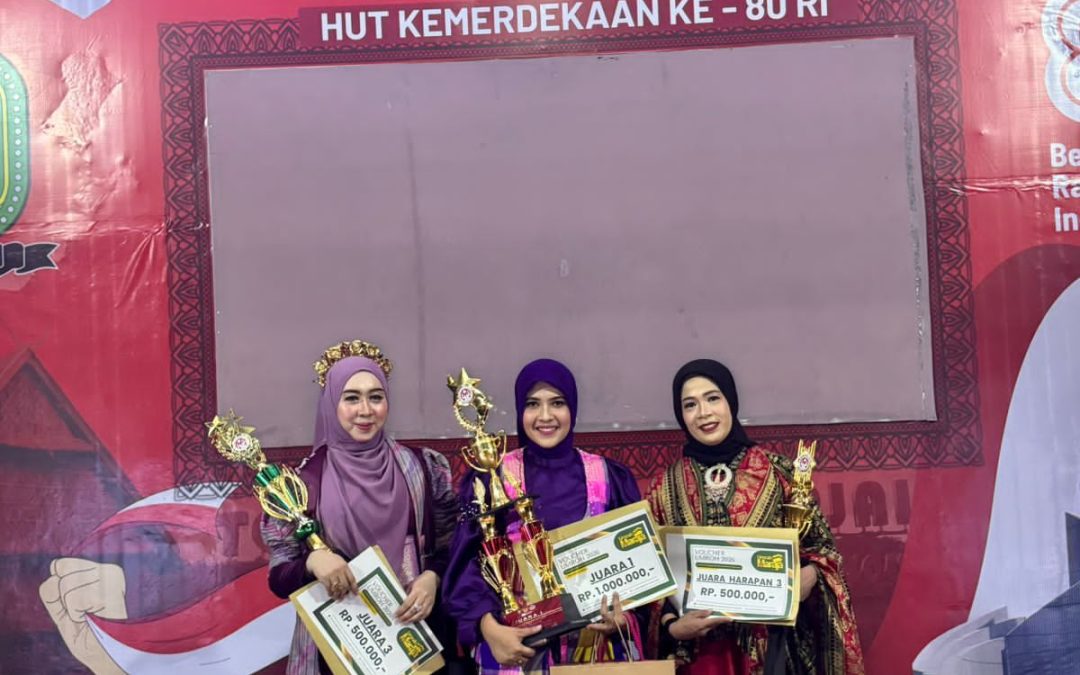 Kecamatan Sinjai Tengah Juara Fashion Show Dekranasda