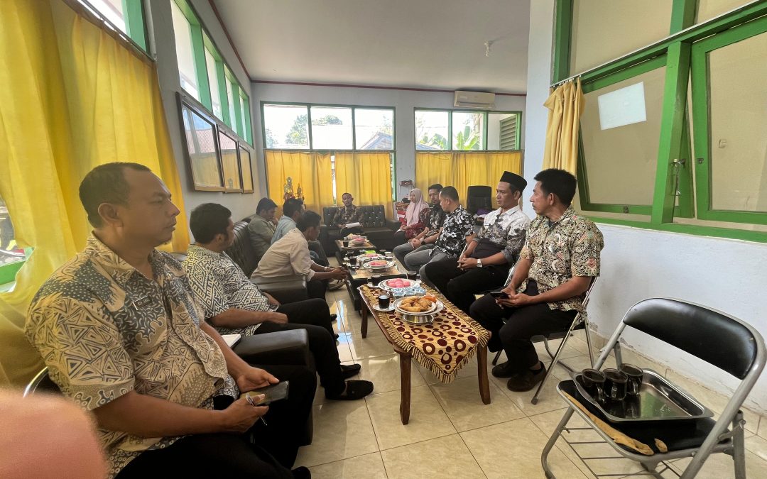 Camat Sinjai Tengah Inisiasi Bentuk Badan Kerjasama Antar Desa
