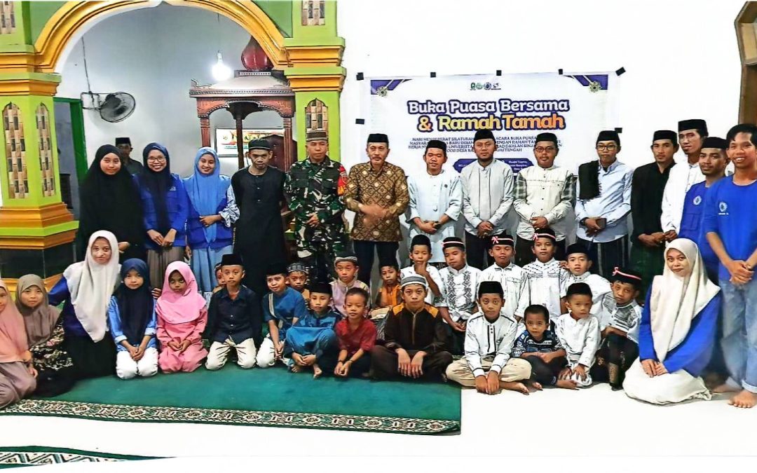 Warga Dusun Banyira Persembahkan Buka Puasa Bersama “Ramah Tamah KKN UIAD XXXI”